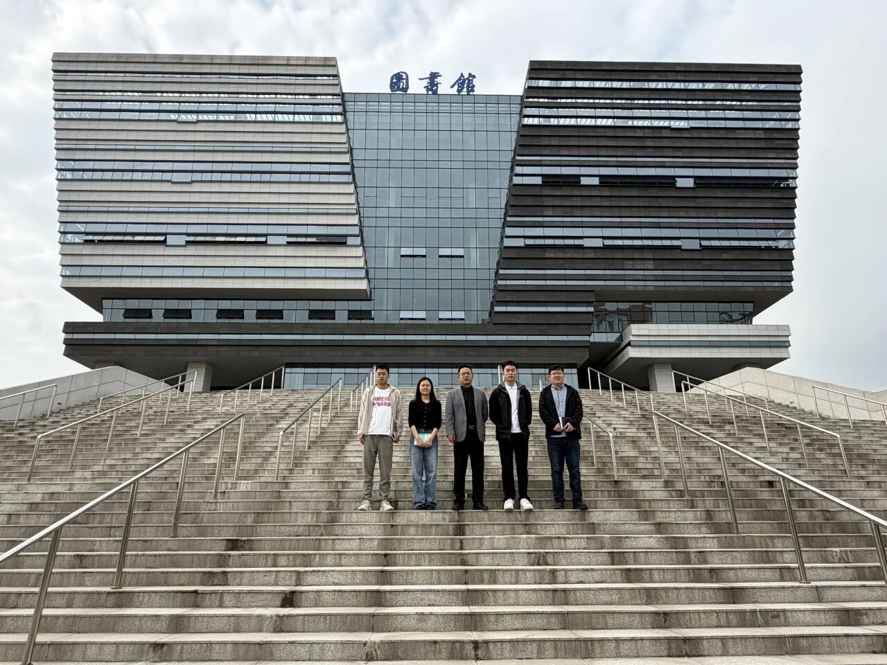 合作突破！智砼智慧城市赴四川建院對(duì)接，“新鏈計(jì)劃”產(chǎn)學(xué)研用閉環(huán)再進(jìn)階